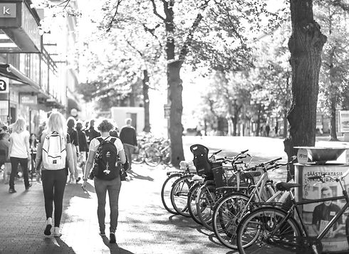 HC3A4meenkatu-in-summer-Laura-Vanzo-960x